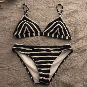 Striped bikini set